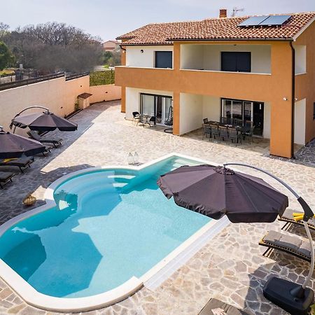 Villa Nur Πούλα Εξωτερικό φωτογραφία