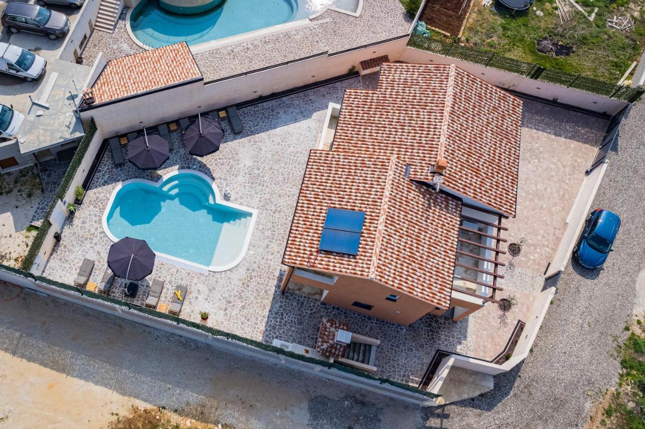 Villa Nur Πούλα Εξωτερικό φωτογραφία