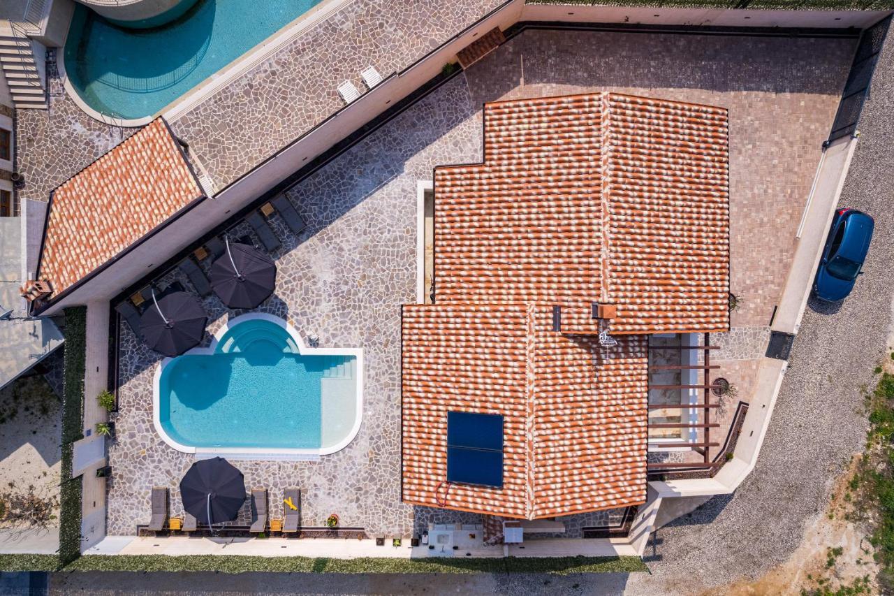 Villa Nur Πούλα Εξωτερικό φωτογραφία