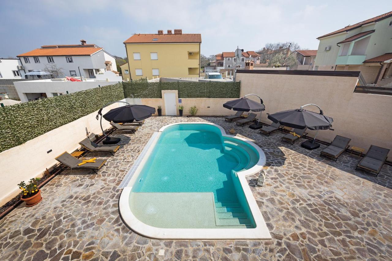 Villa Nur Πούλα Εξωτερικό φωτογραφία