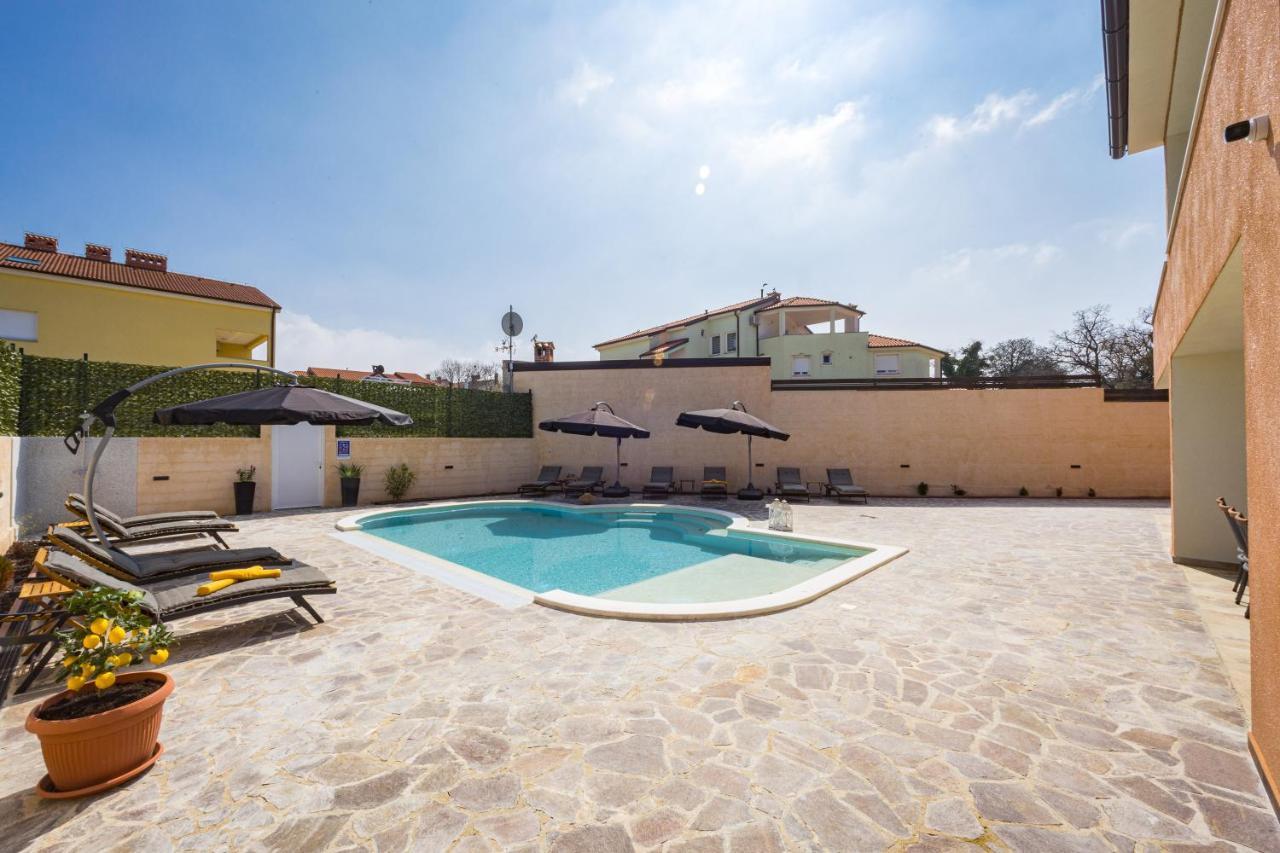 Villa Nur Πούλα Εξωτερικό φωτογραφία