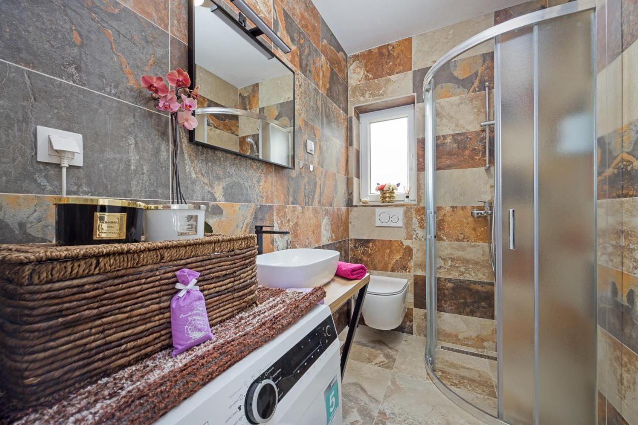 Villa Nur Πούλα Εξωτερικό φωτογραφία