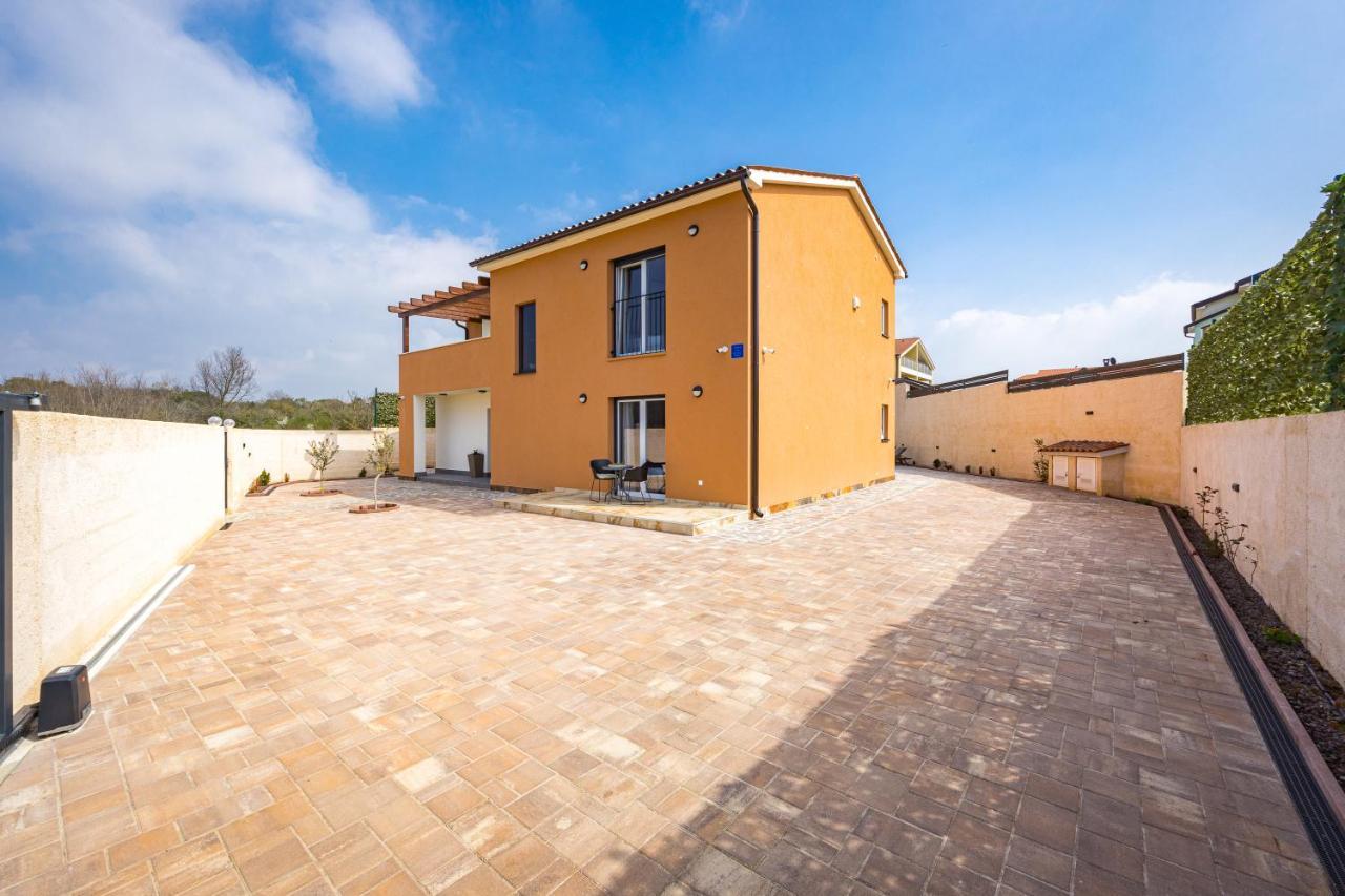 Villa Nur Πούλα Εξωτερικό φωτογραφία