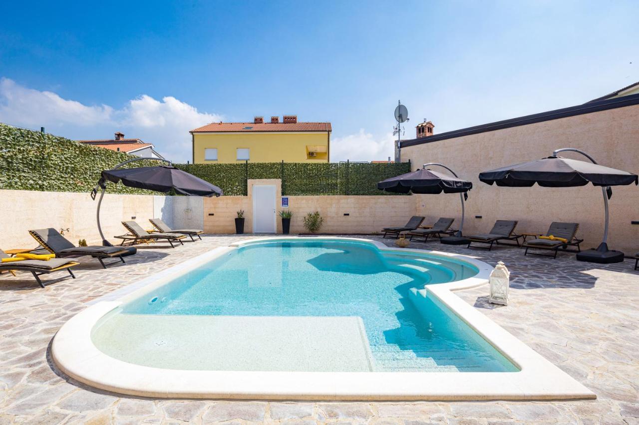 Villa Nur Πούλα Εξωτερικό φωτογραφία